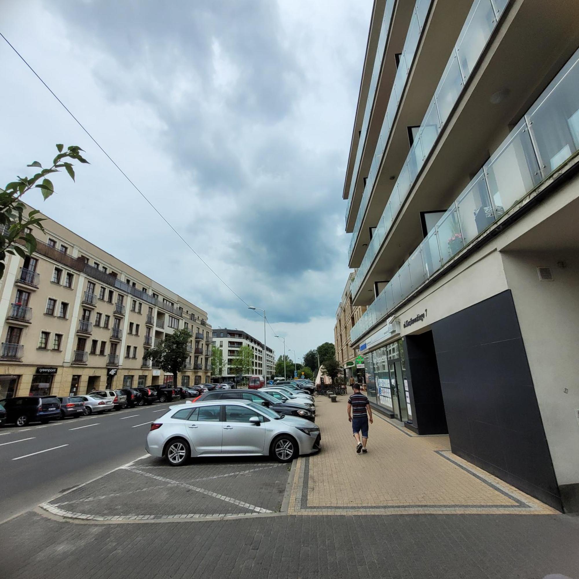 Oskar Apartament Centrum Pkp Minsk Mazowiecki Exterior photo